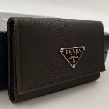 【美品】PRADA プラダ ナイロン キーケース　6連 鍵入れ ブラック サフィアーノ　670