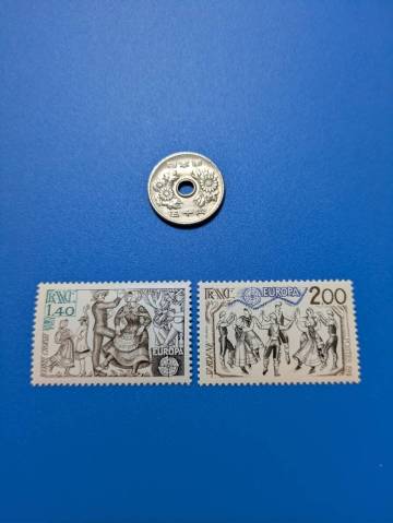 【フランス】1981年 未使用 切手 2種完 ★綺麗かと思います。