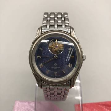 『売り切り』ジバンシー　GIVENCHY　腕時計　自動巻き　裏スケ　スケルトン　KO