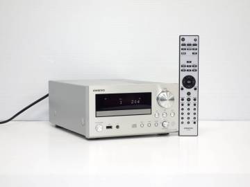 ONKYO オンキョー CDチューナーアンプ CR-555 元箱・リモコン付き 良品 800121102501