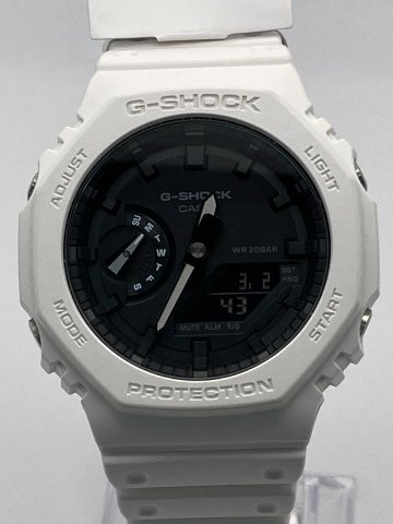 【中古美品/保証書兼説明書あり】7,800円即決 カシオ 腕時計 ジーショック GA-2100-7AJF カーボンコアガード構造 メンズ ホワイト