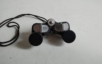 ニコン。双眼鏡。6x15。中古。