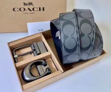 コーチ　新品　リバーシブル　シグネチャー　バックル回転可能　フリーサイズ　紳士　ビジネス　社会人ベルト