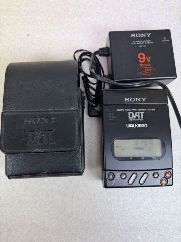 SONY WALKMAN TCD-D3 通電ok DAT DATウォークマン