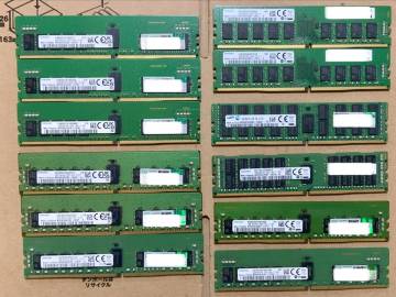 【Samsung メモリ16GB DDR4 品番違い12枚】メモリ　1円スタート売り切り　ジャンク　中古　動作PC分解救出品　送料全国一律２3０円