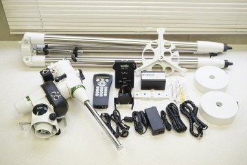 [QS][C686601216] Sky-Watcher スカイウォッチャー 赤道儀 EQ5 PRO SynScan コントローラー/ケーブル/三脚 等付属