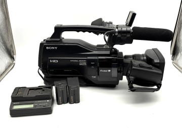 SONY ソニー デジタルHDビデオカメラレコーダー HXR-MC2000J AVCHDカムコーダー バッテリー 充電器 通電確認 中古品