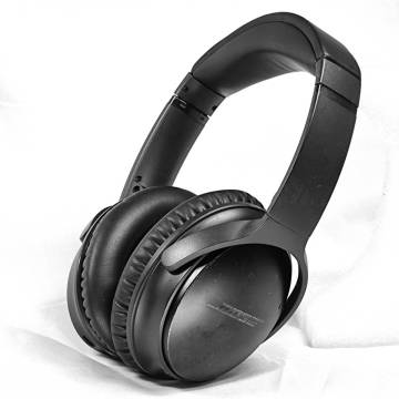 BOSE QuietComfort 35 II (QC35 II) wireless ノイズキャンセリングヘッドホン 【パッド類新品交換済み】