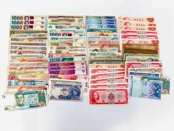 kau08▼お札おまとめ 60枚以上 外国紙幣 海外 古札 旧札 お札 中国 ロシア フィリピン インドネシア ベトナム マレーシア ラオス など▼
