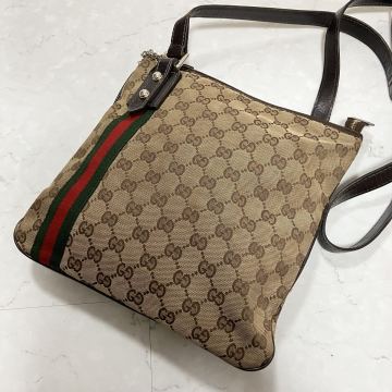 【美品】 GUCCI グッチ GGキャンバス シェリーライン ショルダーバッグ サコッシュ クロスボディ 斜め掛け キャンバス レザー GG柄 メンズ
