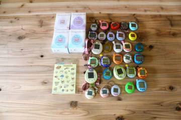 TK02176　育成ゲーム　たまごっち　大量まとめ　たまごっちシール付き　現状品 35点