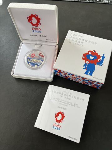 2025年 日本国際博覧会記念 千円銀貨幣 第一次発行 ミャクミャク 箱　キズあり　★14
