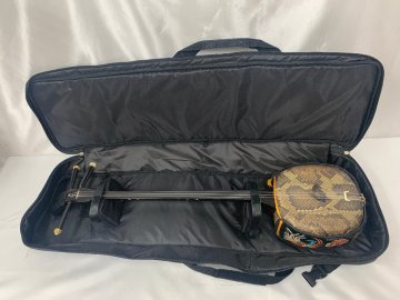 キングラム[12] 沖縄三線 人口皮張り 蛇柄 楽器 ソフトケース付き 020＠G92 ★送料無料★