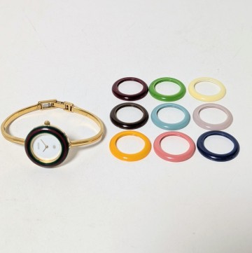 GUCCI 11/12 グッチ チェンジベゼル10色 ゴールドブレス バングルウォッチ 白文字盤 2針 レディース腕時計 電池交換済み 稼働品