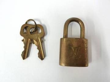 47244◆LOUIS VUITTON ルイヴィトン パドロック 南京錠 カデナ 鍵付き No.316 MADE IN FRANCE 鍵