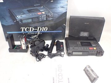 【録再可能・難有り】SONY ソニー TCD-D10 DATウォークマンマイクセット デジタルデンスケ &forall; 751E5-7
