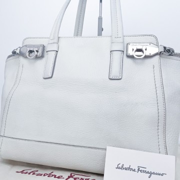 1円■超美品■最高級■超希少デザイン■Ferragamo フェラガモ オールレザー ガンチーニ金具 ロゴプレート トートバッグ ビジネス A4 メンズ