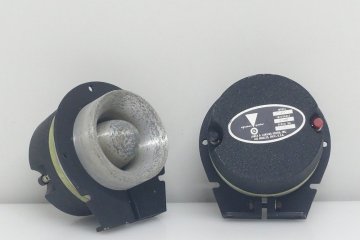 ■□JBL 075 8&Omega; ホーン型 ツイーターペア 馬蹄型スタンド付□■032120003□■