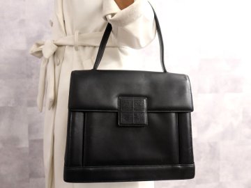 ●超美品●GIVENCHY ジバンシィ●4Gロゴ ステッチ●カーフ レザー 本革●ハンド バッグ●黒●腕掛け●ヴィンテージ●B5 かばん●Js66117