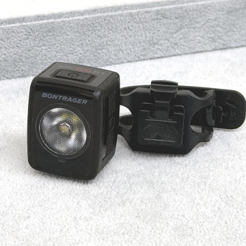 ●●ボントレガー USB充電式フロントライト ION 200 RT