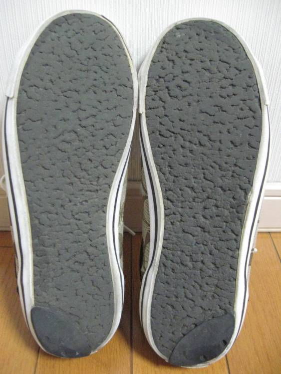 即決 コーチ COACH ローカットスニーカー 23.5cm/7.5B ロゴ入りシグネチャース ベージュｘ茶色