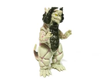 ☆バンダイ ソフビ ウルトラ怪獣シリーズ99 剛力怪獣 シルバゴン フィギュア　ウルトラマンティガ 1997年金型 重塗装版☆
