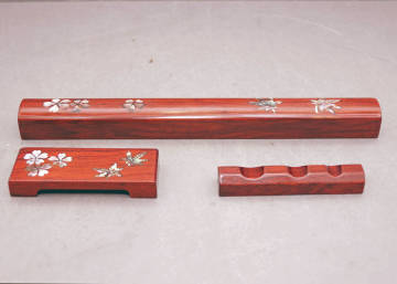 紫檀 文鎮・筆置き・墨置き　 螺鈿紋 書道具