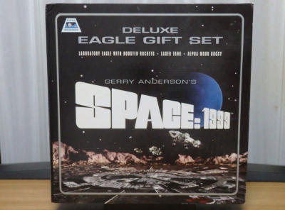 ミラクルハウス 新世紀合金 ITC ブースターイーグル＆レーザータンクセット 訳あり未使用新品 SPACE:1999 DELUXE EAGLE GIFT SET 