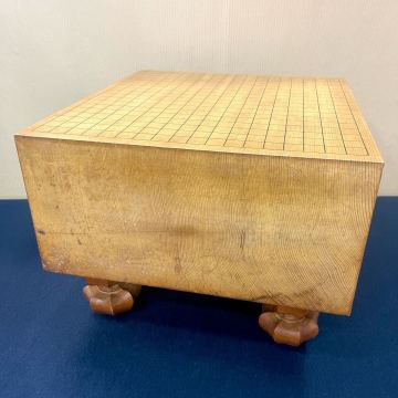 ★☆現状渡し 日向碁盤店 囲碁/碁 碁盤 木製/一枚板 新榧/新カヤ 脚付碁盤 柾目/6寸7分 サイズ:423×454×204mm 榧/カヤ/新榧/本榧