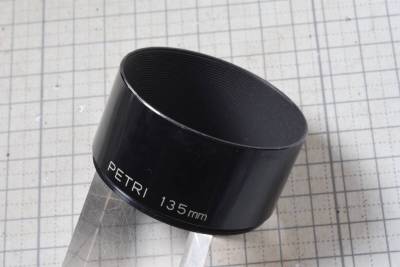 ＃535 　金属製フード　径52ｍｍ ねじ込　望遠系　PETRI 135ｍｍ