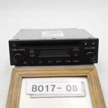 平成24年 ミニキャブ ブラボー U61V 後期 純正 デッキ オーディオ CD AM FM ラジオ 8701A124 中古 即決