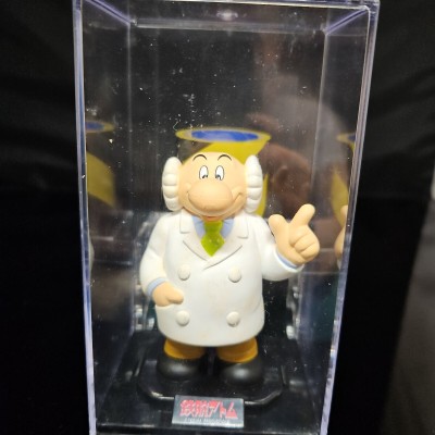 トミー手塚治虫プロ鉄腕アトムお茶の水博士コレクターズフィギュアワールド画像が全てです。ご入札前には必ず商品説明をお読みください