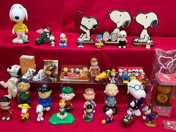 AA161 PEANUTS ピーナッツ SNOOPY スヌーピー 置物 まとめ チャーリーブラウン ルーシー フィギュア 人形 飾り物 レトロ 当時物 