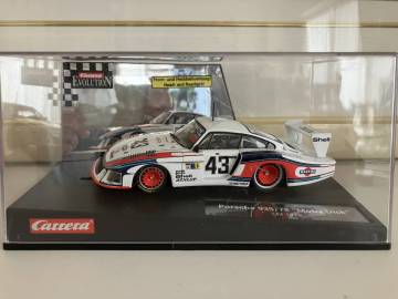 18＞ カレラ エボリューション 1/32 ポルシェ 935 ルマン 1987【＃43 マルティニ レーシング】スロットカー