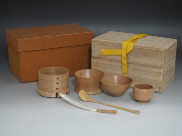 A4235 茶掃箱 水屋道具 セット ☆ 茶合 茶漏斗 茶ふるい 曲茶篩 水屋茶杓 組小羽根 白小羽根 一式 茶道具 茶器 木製 桐木地 美品 良品 無傷