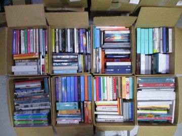 ZZ １円スタート♪ 《　K-POP関連CD　いろいろまとめて大量セット　ダンボール8箱で発送　》　中古　0718韓８　