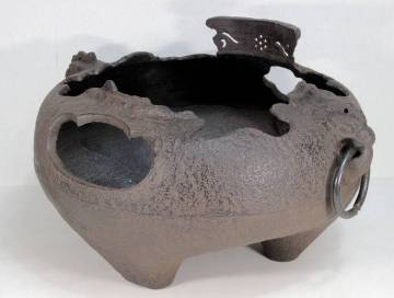 あじろ鉄 鉄製 やつれ風炉 風炉釜 獣耳遊環 破風炉 欠風炉 窶れ風炉 破れ風炉 紙箱入り 未使用品 煎茶道具 茶道 茶釜