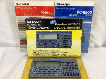 SHARP ポケットコンピュータ/箱・取説付/当時物 PC-E500 通電・ボタン反応のみ確認済 ACB 中古品