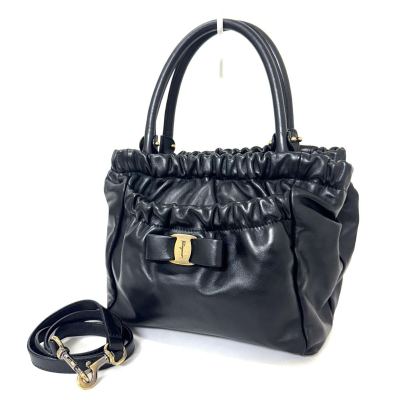 【美品】Ferragamo フェラガモ ヴァラ 2WAY ハンドバッグ レザー 黒 ブラック ショルダーバッグ