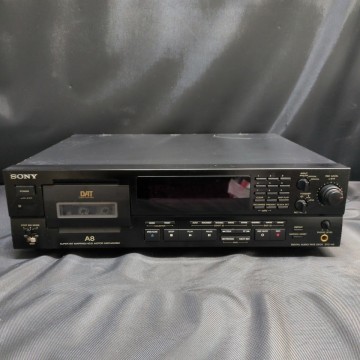 SONY デジタルオーディオテープデッキ DTC-A8 DATデッキ カセットデッキ オーディオ機器 CASSETTE STEREO ソニー Y1881