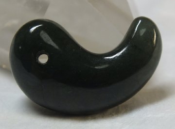 1円～▲▽■龍香堂■「国石」糸魚川翡翠　勾玉３０ｍｍ即決ｈ87