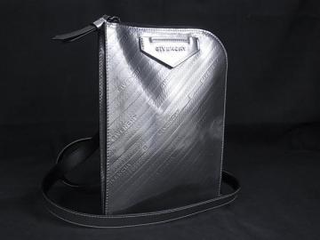 1円 ■新品■未使用■ GIVENCHY ジバンシィ パテントレザー 2WAY ワンハンドル ハンドバッグ ショルダー 斜め掛け シルバー系 FN5854