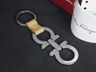 1円 ■美品■ Salvatore Ferragamo フェラガモ ダブルガンチーニ キーリング キーホルダー レディース メンズ シルバー系 FS2784