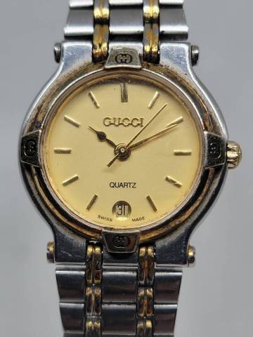 【1円スタート】Gucci　グッチ　9000L　ブランド腕時計　QZ　クォーツ　ゴールド　シルバー　デイトヴィンテージ　稼働品