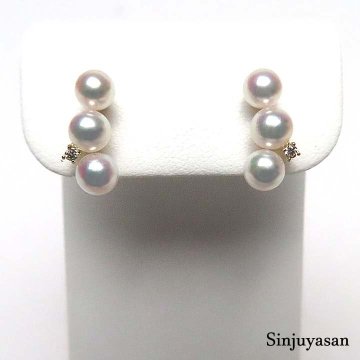 真珠屋さん 最高級ベビーパール【ホワイトピンク】最高の色！4.4～4.1mm 3個 ダイヤ D0.02ct アコヤ真珠 K18ピアス 伊勢志摩産 18金 新品