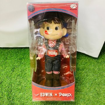 【外箱開封済み保管品】『7-435』⑦不二家 ペコちゃん人形　　EDWIN ×PEKO デニムペコちゃん 不二家 ミルキードール