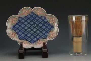 【特別出品】1650〜1660年代前半 鍋島焼 鍋島藩御用窯 色絵七宝輪花更紗文変形皿 伊万里・鍋島ギャラリー 所蔵同手 佐賀県旧家所蔵品