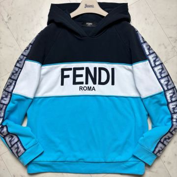 未使用級/XL相当★ FENDI フェンディ ’22年モデル プルオーバー パーカー スウェット フーディー 刺繍 ズッカ スリーブロゴ 大きいサイズ