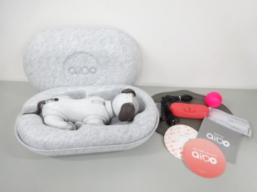 美品 動作確認済み SONY ソニー aibo アイボ ERS-1000 犬型 ロボット ペット エンタテインメントロボット ホワイト