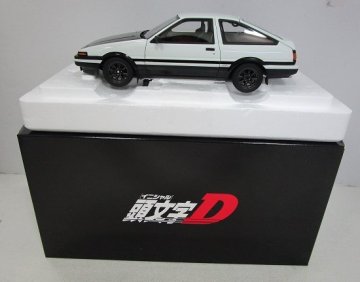 ■ AUTOart 1/18 トヨタ スプリンター トレノ (AE86) 頭文字 D プロジェクトD ファイナルバージョン オートアート